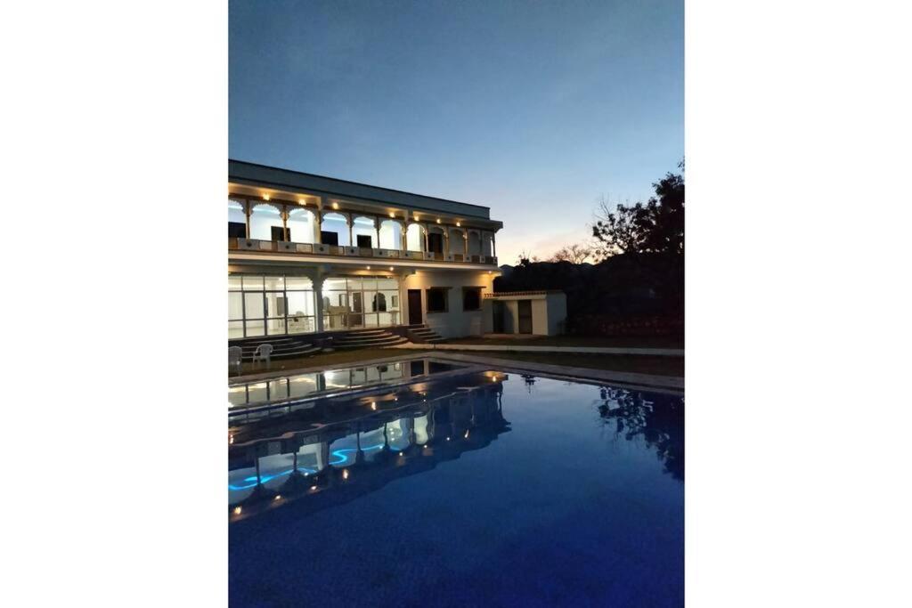 Raj Retreat Villa Nāi Exteriör bild